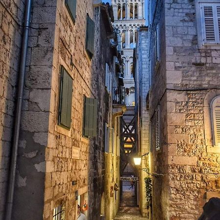 Largo Apartment In The Heart Of Diocletian Palace Split Eksteriør bilde